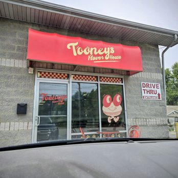 Tooney's Flavor House - Actual storefront - Comfort Food Near Me - Youngstown, Ohio Tooney's Flavor House - Actual storefront - Comfort Food Near Me - Youngstown, Ohio