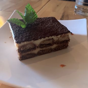 Sara The Wine Bar - Tiramisu - Wine Bars Near Me - Culver City, California Sara The Wine Bar - Tiramisu - Wine Bars Near Me - Culver City, California