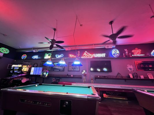 Montavilla Station by null