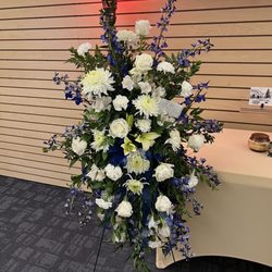 Delta Floral - Easel spray