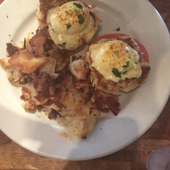 Iron Rooster - Crab benny and shrimp and grits - Cocktail Bars Near Me - Annapolis, Maryland