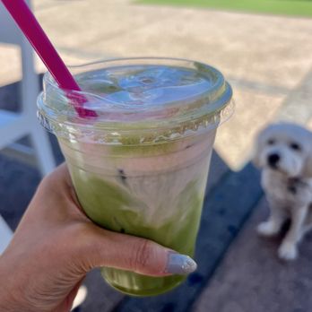 Kini Koffee - Strawberry field - Coffee & Tea Near Me - Del Mar, California
