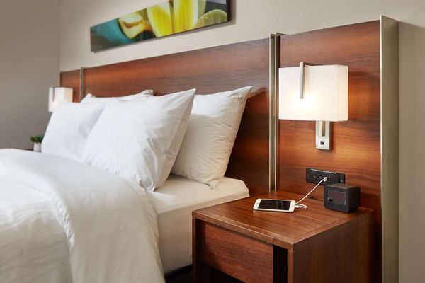 Hilton Garden Inn Waikiki Beach by null