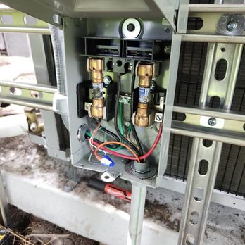 FW Lighting Solutions - New AC Disconnect and Rack - Electricians Near Me - Oakland Park, Florida