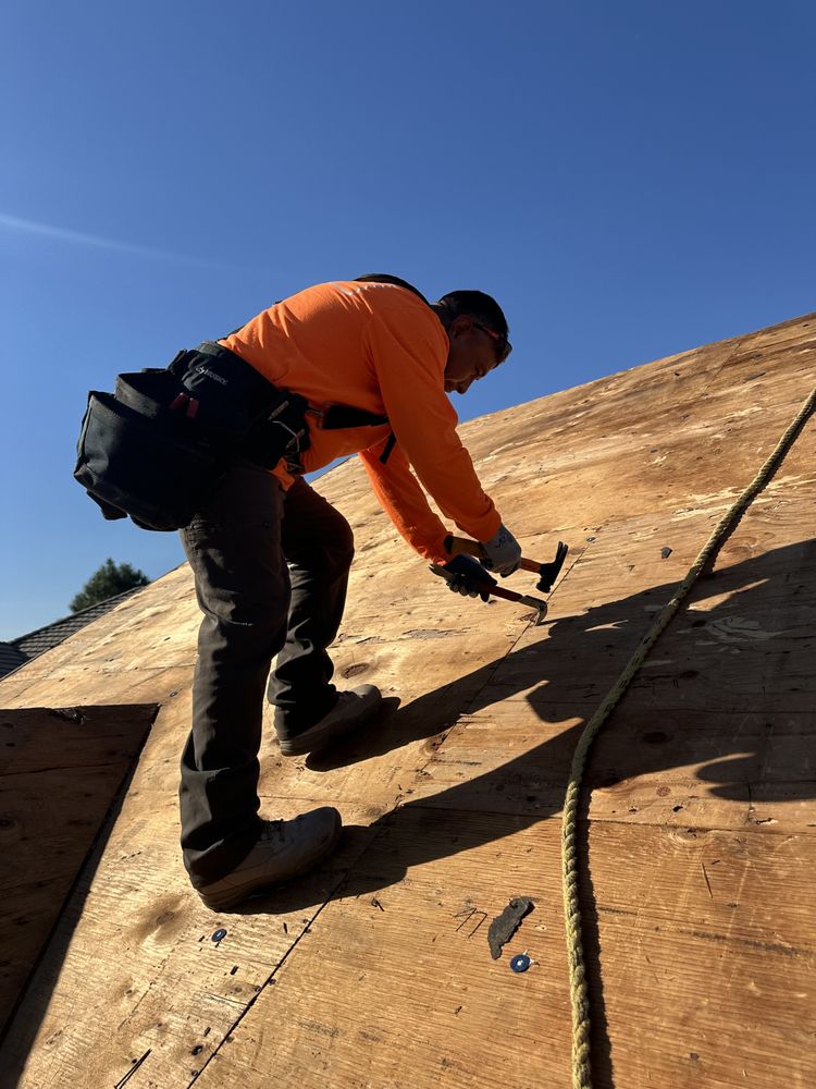 Slide of Titan Roof Solutions