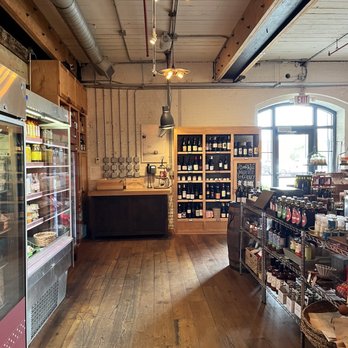 Mercantile & Mash - Retail area - Coffee & Tea Near Me - Charleston, South Carolina Mercantile & Mash - Retail area - Coffee & Tea Near Me - Charleston, South Carolina