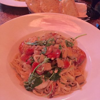 Lucca Ristorante - Linguine with shrimp - Italian Near Me - Pittsburgh, Pennsylvania