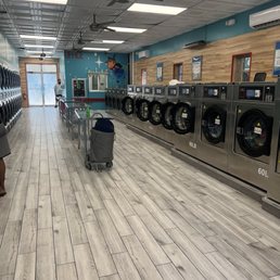 Exterior photo of Savvy Suds Laundry - Plantation, Florida Exterior photo of Savvy Suds Laundry - Plantation, Florida