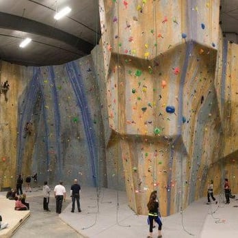 The Edge Halfmoon - Panorama of gym. - Climbing Near Me - Halfmoon, New York