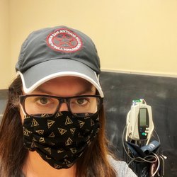 Norton Immediate Care Center - Clarksville - Patient Room: Me, waiting for the APRN, in my homemade mask.
