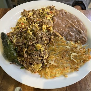 El Buen Provecho - Huevos con Machaca - Breakfast & Brunch Near Me - Ensenada, BCN