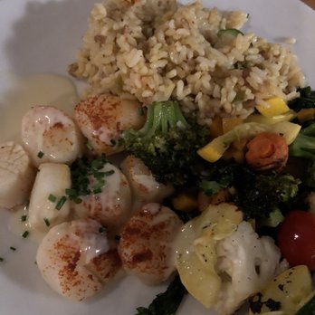 Poseidon - Broiled scallops with rice and vegetables - Seafood Near Me - Hilton Head Island, South Carolina
