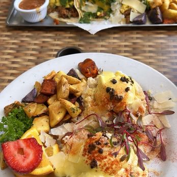Sweet Maple - Oscar Benedict & Friends and Morning Tacos in the background - American Near Me - San Francisco, California Sweet Maple - Oscar Benedict & Friends and Morning Tacos in the background - American Near Me - San Francisco, California