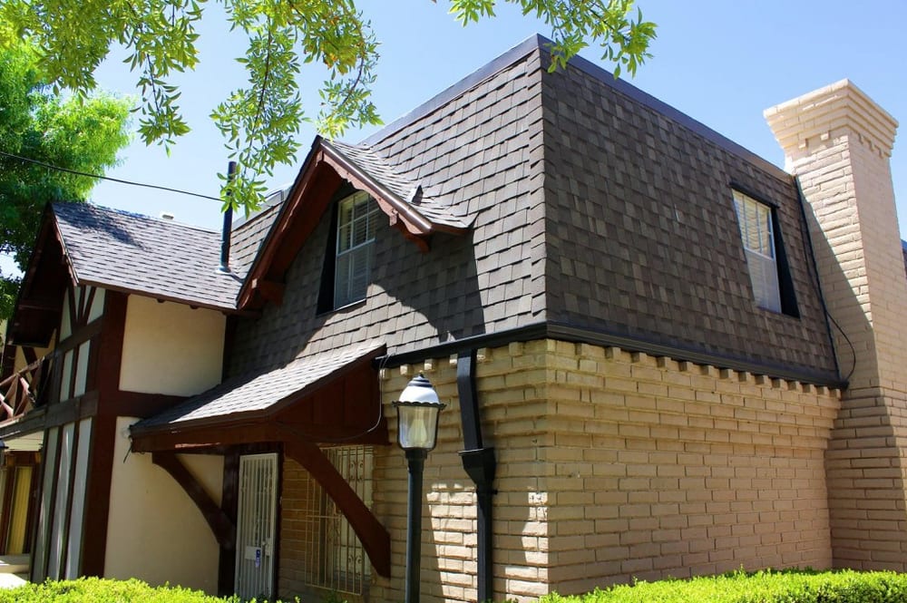 Slide of Smith & Ramirez Roofing