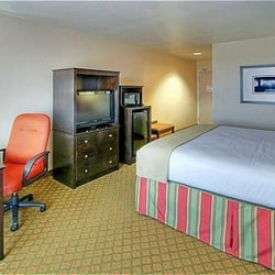 Holiday Inn Express & Suites Tucumcari