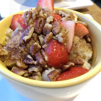 Panera Bread - Free bowl of oatmeal from my rewards card... - Sandwiches Near Me - Kent, Washington