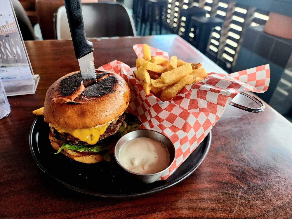 SEACOAST BEACH BAR & SPORTS GRILL in 710 Seacoast Dr, Imperial Beach