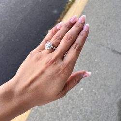 Lee's Nails - Amazing techs! Highly recommended