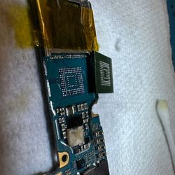 iFixScreens Lake Grove - Logic Board repair : Cellphone repair