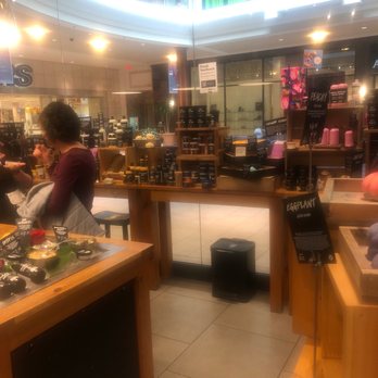 Lush - Cosmetics & Beauty Supply Near Me - Columbus, Ohio