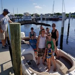 Holidaze Boat Rentals - Family boating day.