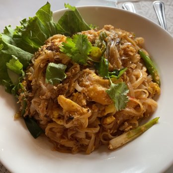Marnee Thai - Chan Pad Poo (rice noodles, with crab, egg, and green onion) - Thai Near Me - San Francisco, California Marnee Thai - Chan Pad Poo (rice noodles, with crab, egg, and green onion) - Thai Near Me - San Francisco, California