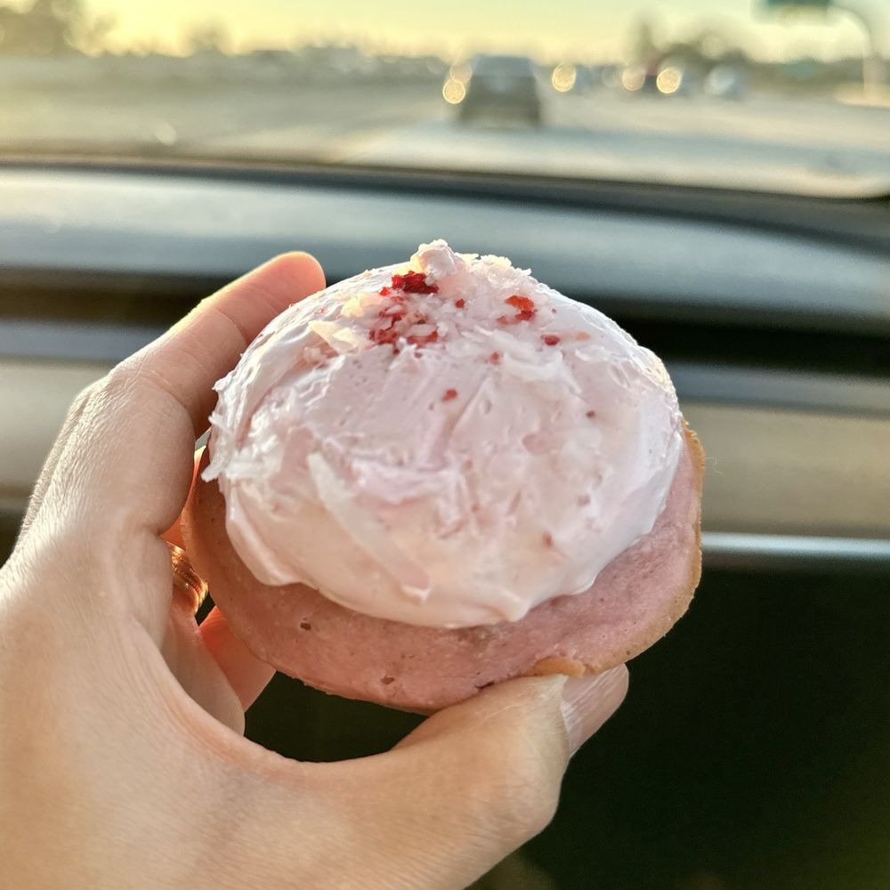 Gentle Grill - strawberry coconut cupcake - Vegan Near Me - Temecula, California Gentle Grill - strawberry coconut cupcake - Vegan Near Me - Temecula, California