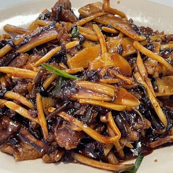 Chinese Dragon Restaurant - Beef in Garlic Sauce (yummy) - Chinese Near Me - Bastrop, Texas Chinese Dragon Restaurant - Beef in Garlic Sauce (yummy) - Chinese Near Me - Bastrop, Texas