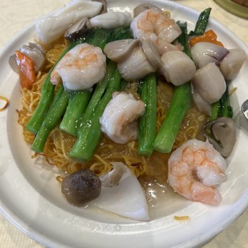 Koi Palace - Pan seared crispy noodles with Seafood - Dim Sum Near Me - Dublin, California