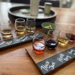 Honeywood Winery Inc - 2 Wine Flights
