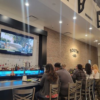South 40 - Bar - Bars Near Me - Reno, Nevada