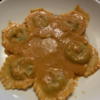 Pasta Party - Beef Braised Ravioli in pink sauce. Good stuff - Pizza Near Me - Orange, California