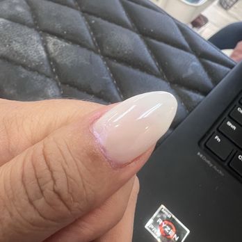 Polished Nail Lounge - See how dirty the hand thing is - Nail Salons Near Me - Orange, California