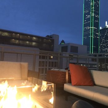 HQ Dallas Rooftop - Fireside - Cocktail Bars Near Me - Dallas, Texas HQ Dallas Rooftop - Fireside - Cocktail Bars Near Me - Dallas, Texas