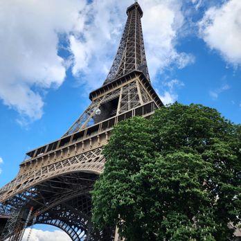 Eiffel Tower, Paris France - Landmarks & Historical Buildings Near Me - Paris Eiffel Tower, Paris France - Landmarks & Historical Buildings Near Me - Paris