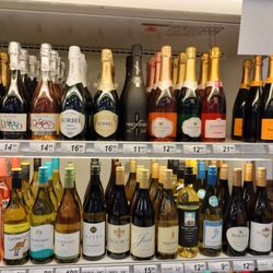 Premier Wine & Spirits - Champagne and "sparkling wines" for all price points.