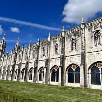 Mosteiro dos Jerónimos - Landmarks & Historical Buildings Near Me - Lisbon, 11 Mosteiro dos Jerónimos - Landmarks & Historical Buildings Near Me - Lisbon, 11