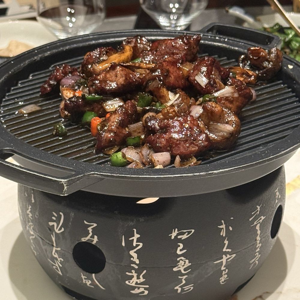 Chi Restaurant & Bar - Szechuan Near Me - New York, New York