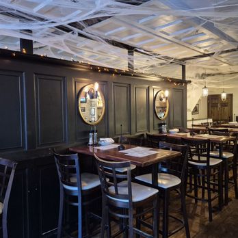 La Cava - Inside, decorated for Halloween. - Italian Near Me - New York, New York