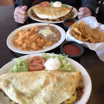 El Nopalito - Veggie Quesadilla, order of rice and beans. - Mexican Near Me - Corydon, Indiana