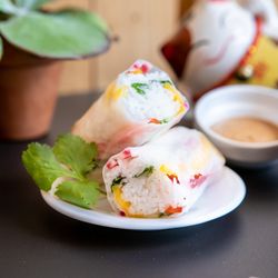 Banh MiaM - Rainbow roll !