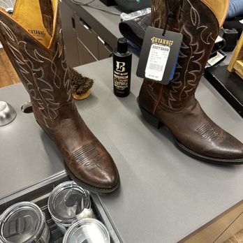 Boot Barn - Shoe Stores Near Me - San Martin, California