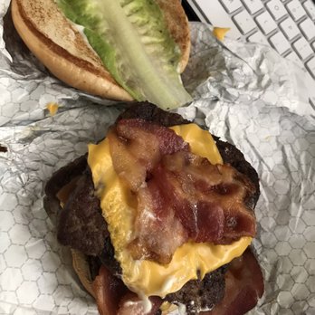 Wendy's - I ordered a Dave's Double, no ketchup, extra lettuce - Fast Food Near Me - Peoria, Arizona Wendy's - I ordered a Dave's Double, no ketchup, extra lettuce - Fast Food Near Me - Peoria, Arizona
