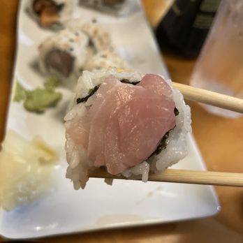 Hinotez - Yellowtail Roll - fish to rice ratio is immaculate - Japanese Near Me - San Diego, California Hinotez - Yellowtail Roll - fish to rice ratio is immaculate - Japanese Near Me - San Diego, California