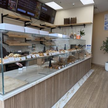 Crust Artisan Bakery - Bakeries Near Me - Burbank, California