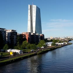 J.P. Morgan Corporate Challenge - Auf zu den Party-Zelten