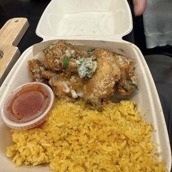 The Lumpia Company - Chicken Wings & Rice Plate - Filipino Near Me - Oakland, California