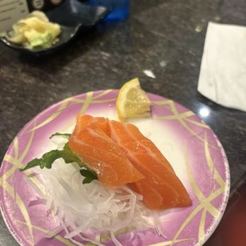 Tenroku Sushi - Salmon sashimi - Conveyor Belt Sushi Near Me - San Francisco, California Tenroku Sushi - Salmon sashimi - Conveyor Belt Sushi Near Me - San Francisco, California