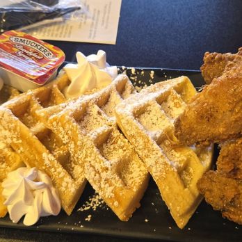 B Sweet Bistro - Waffles wings.   Delicious - Food Court Near Me - New Orleans, Louisiana