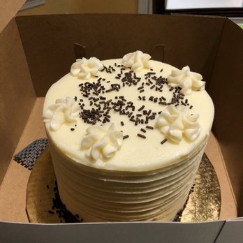 Cakes U Crave - Vanilla and chocolate cake ... - Cupcakes Near Me - Missouri City, Texas Cakes U Crave - Vanilla and chocolate cake ... - Cupcakes Near Me - Missouri City, Texas
